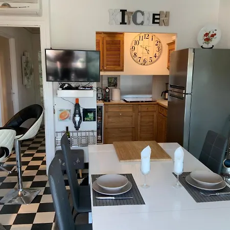 Magaly T4 A 50 M De La De Centre Apartment *