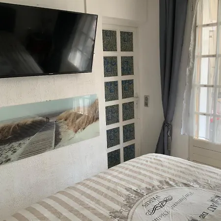 Magaly T4 A 50 M De La De Centre Apartment